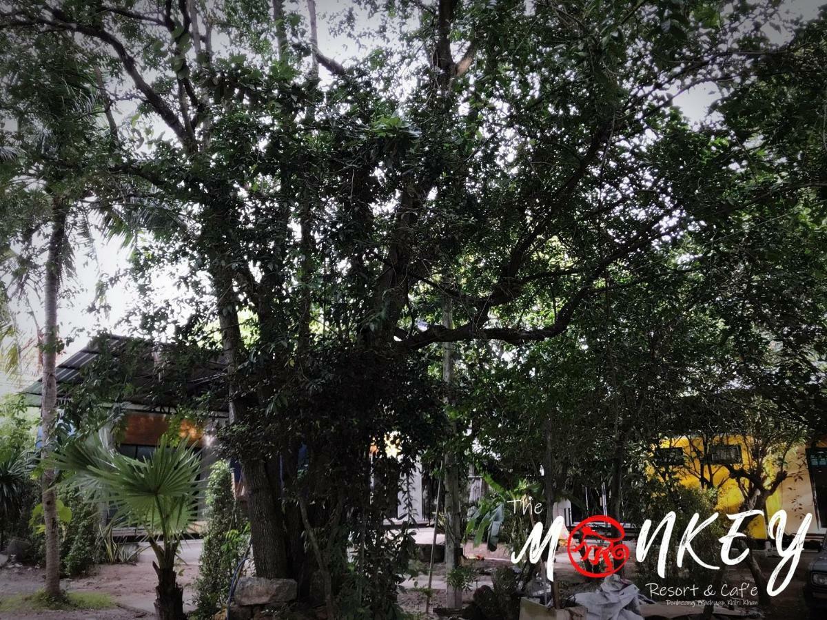 The Monkey Resort Donheang Prachuap Khiri Khan Bagian luar foto