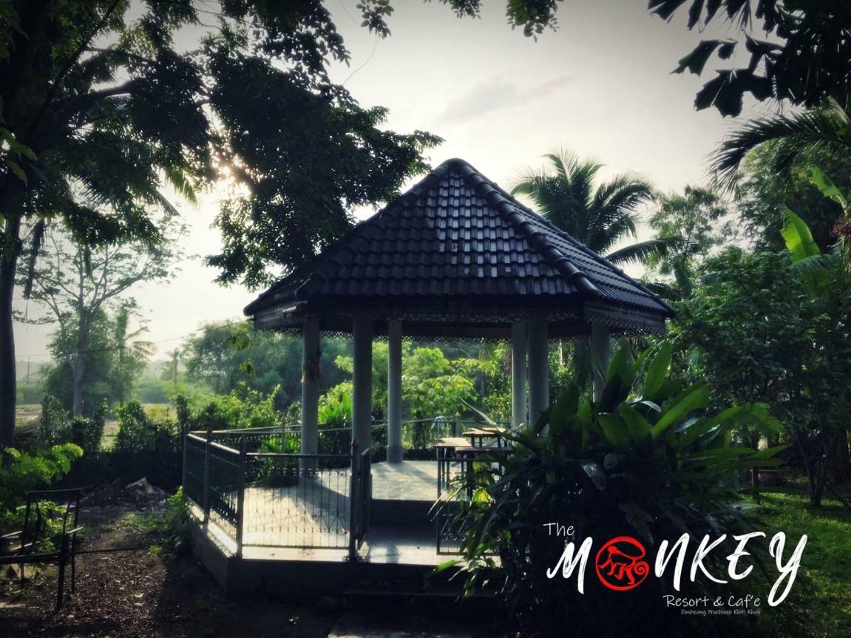 The Monkey Resort Donheang Prachuap Khiri Khan Bagian luar foto